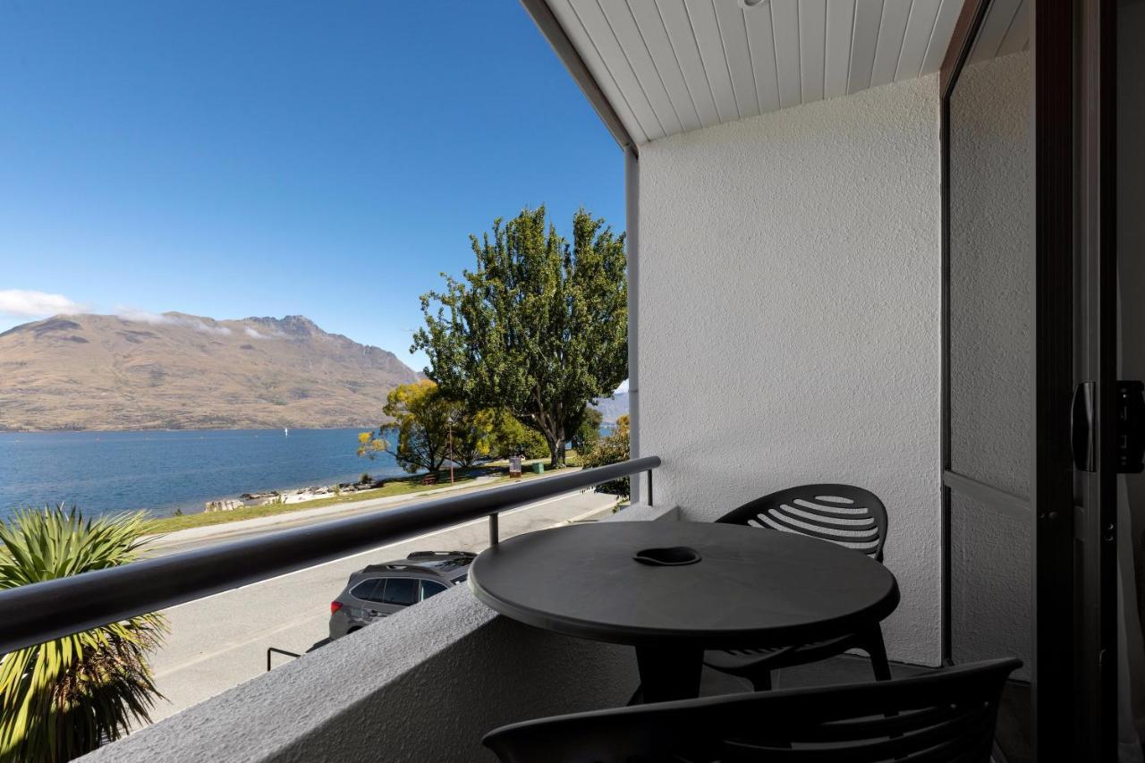 Queenstown House Lakeside ภายนอก รูปภาพ