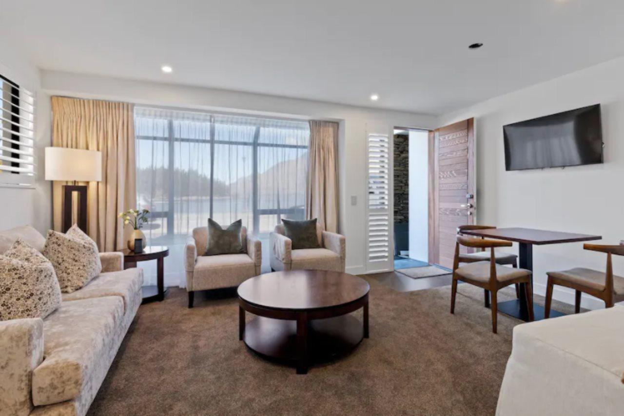 Queenstown House Lakeside ภายนอก รูปภาพ
